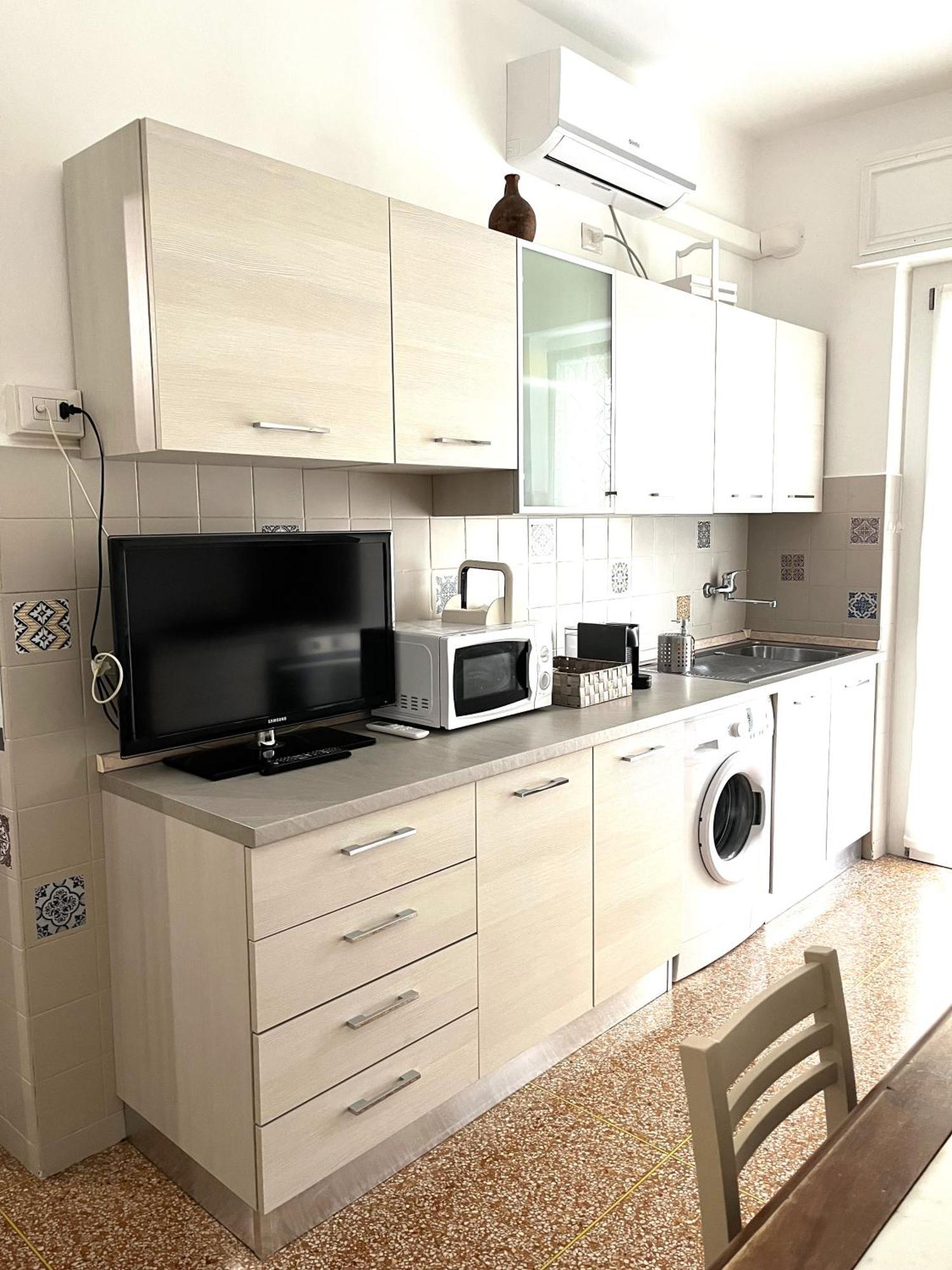 Ines'S Home Генуя Екстер'єр фото