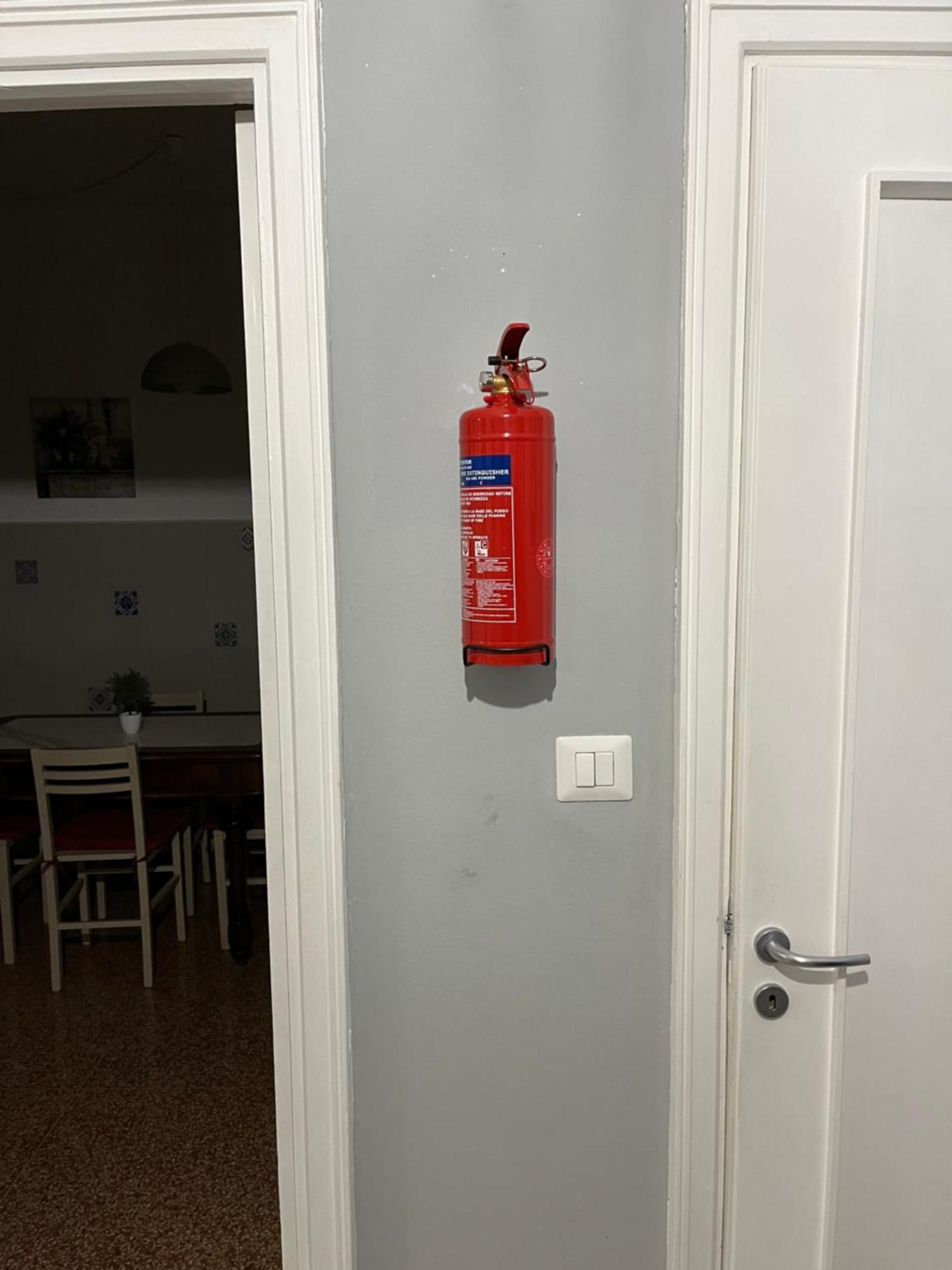 Ines'S Home Генуя Екстер'єр фото
